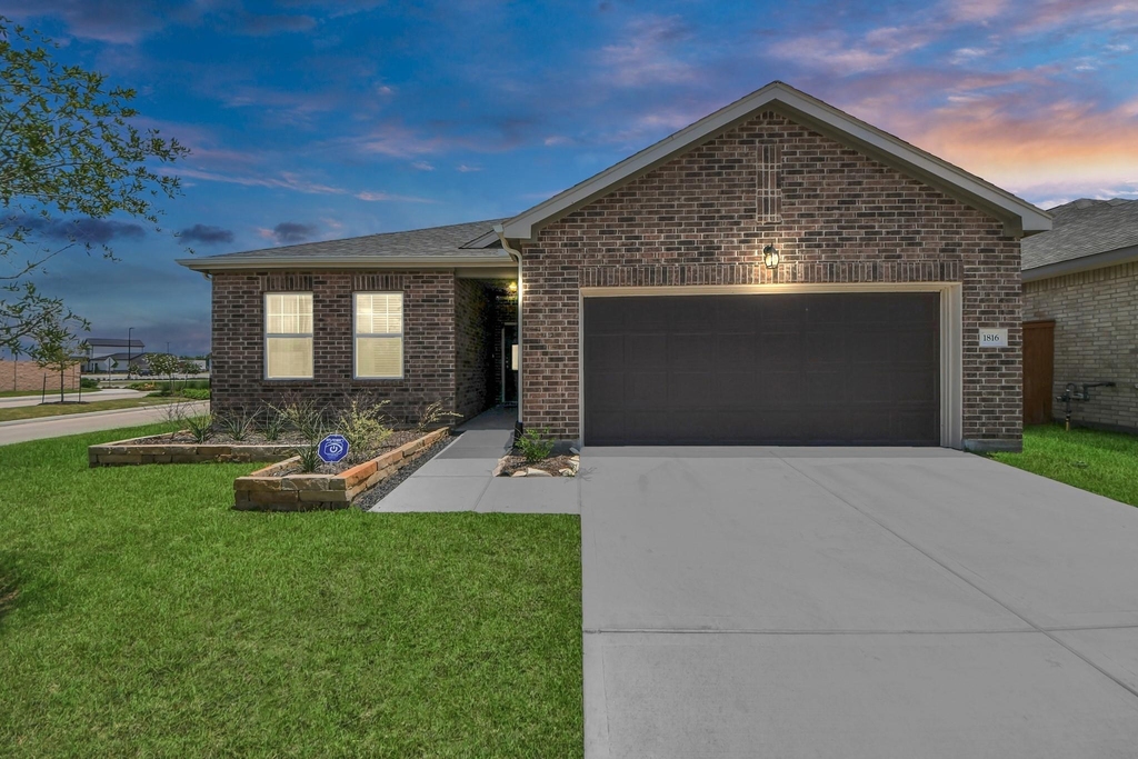 1816 Corsica Creek Lane - Photo 0