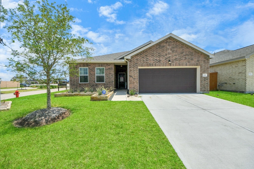 1816 Corsica Creek Lane - Photo 1