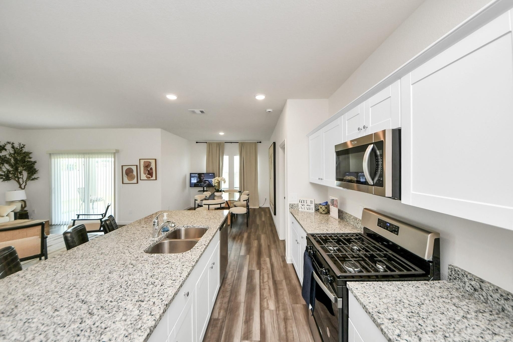 1816 Corsica Creek Lane - Photo 18