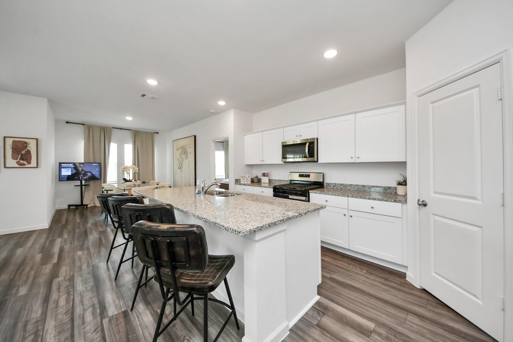 1816 Corsica Creek Lane - Photo 9