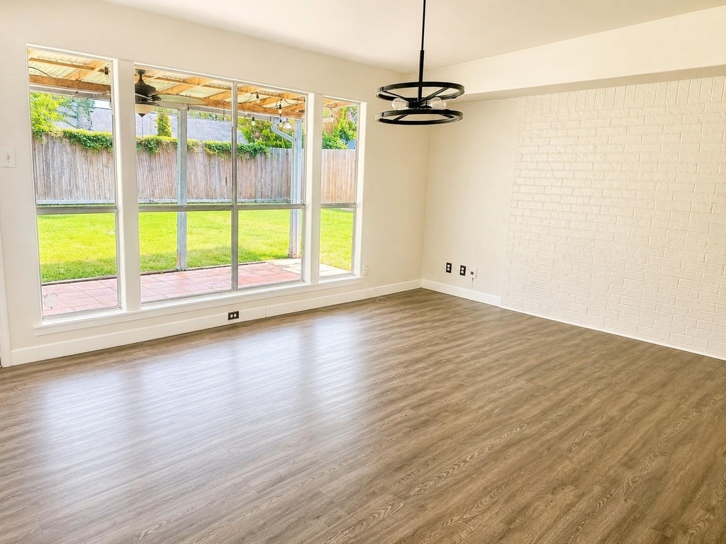 9650 Windswept Lane - Photo 8