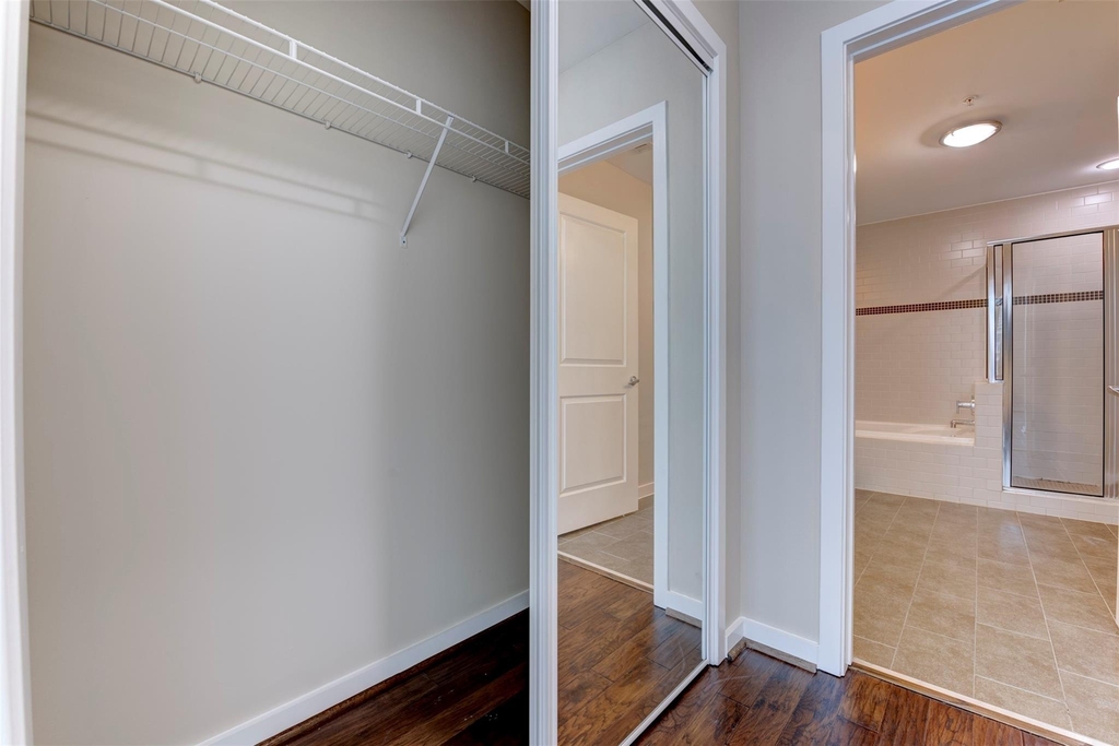5925 Almeda Road - Photo 16