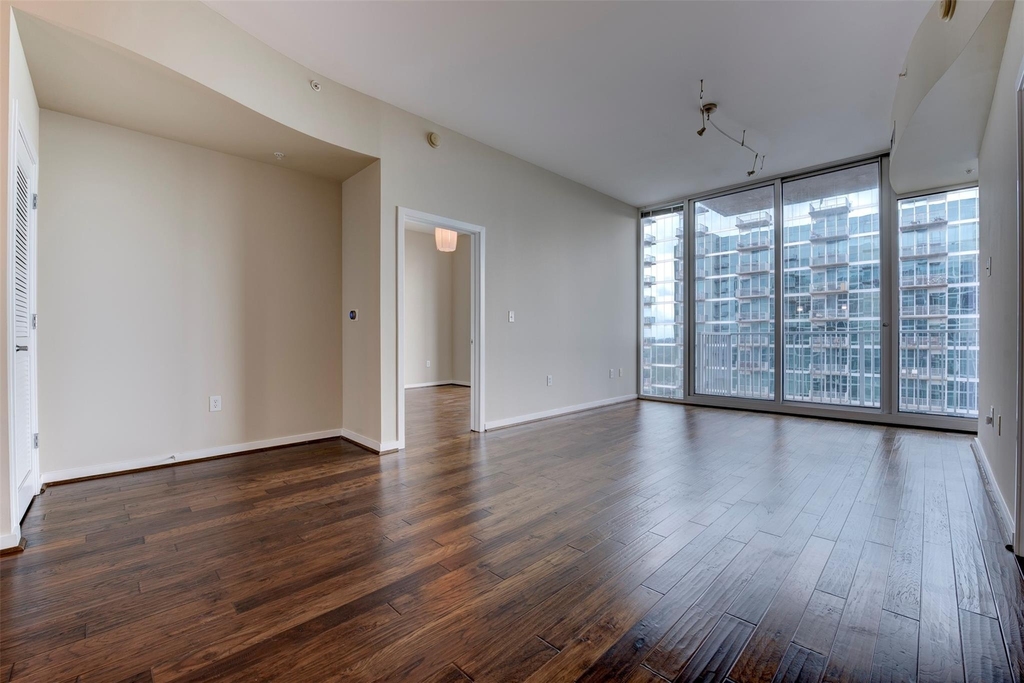 5925 Almeda Road - Photo 7