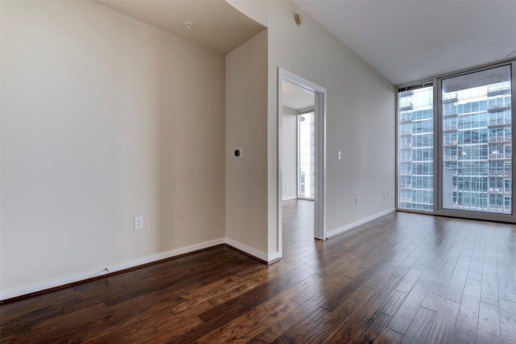 5925 Almeda Road - Photo 11
