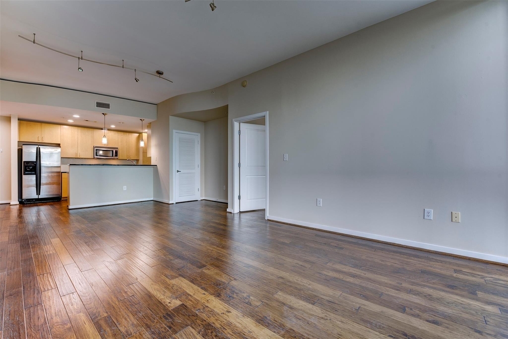 5925 Almeda Road - Photo 9