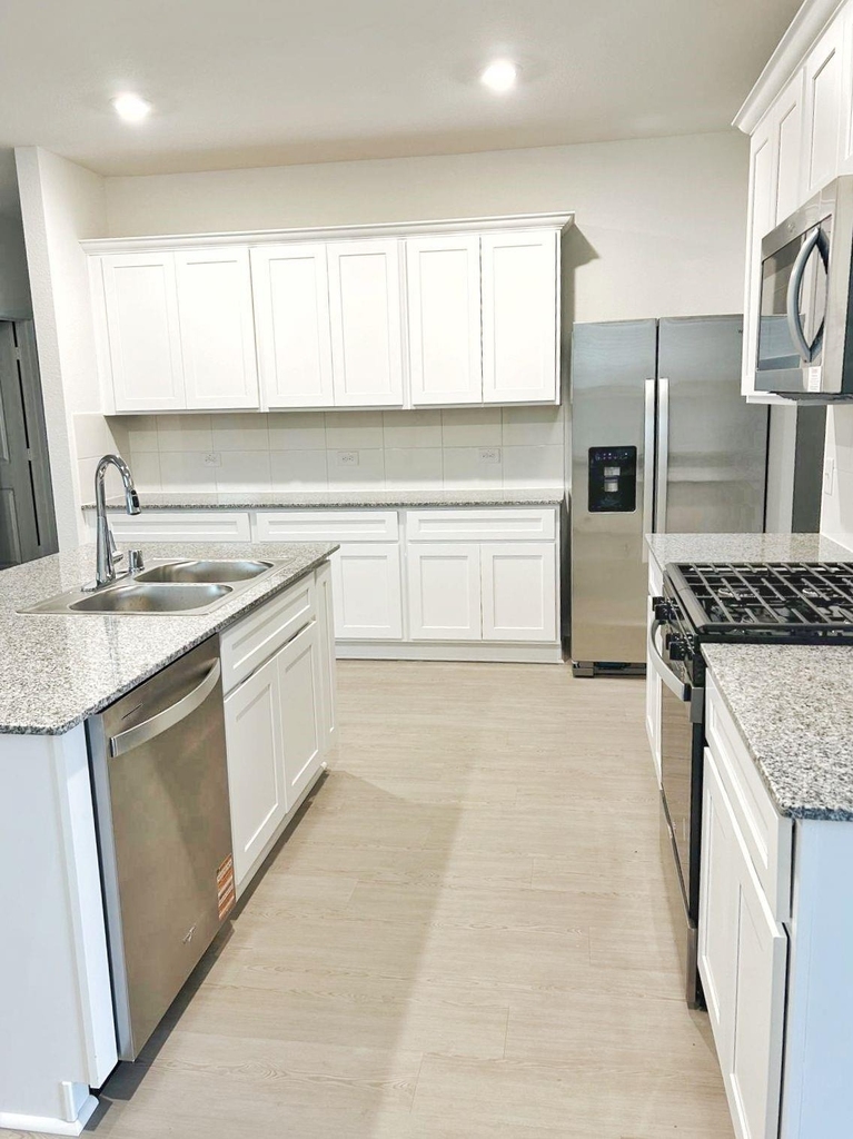 14973 Rustic Moon Road - Photo 4