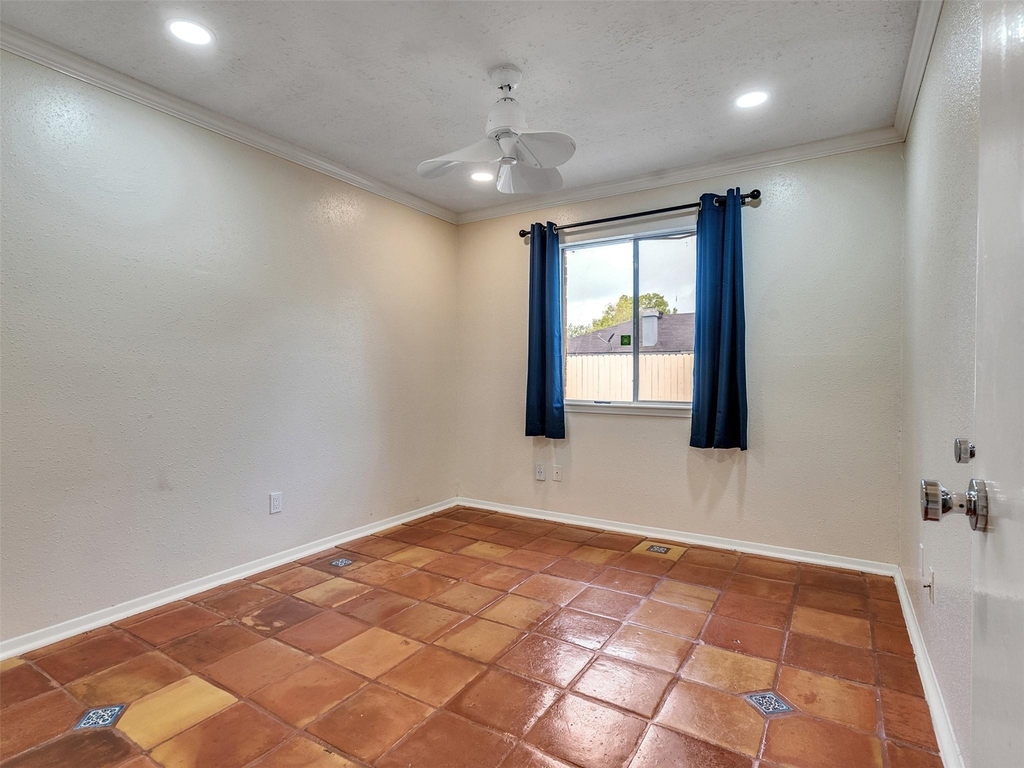 22538 Market Square Lane - Photo 23