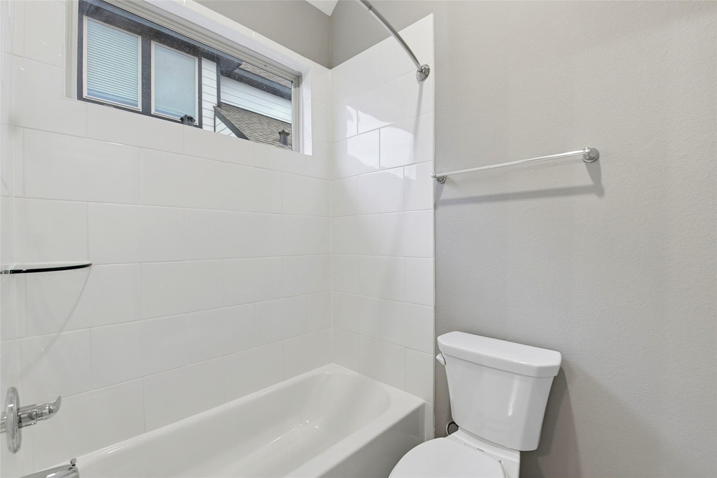 808 808 Marisol Bay Drive - Photo 32