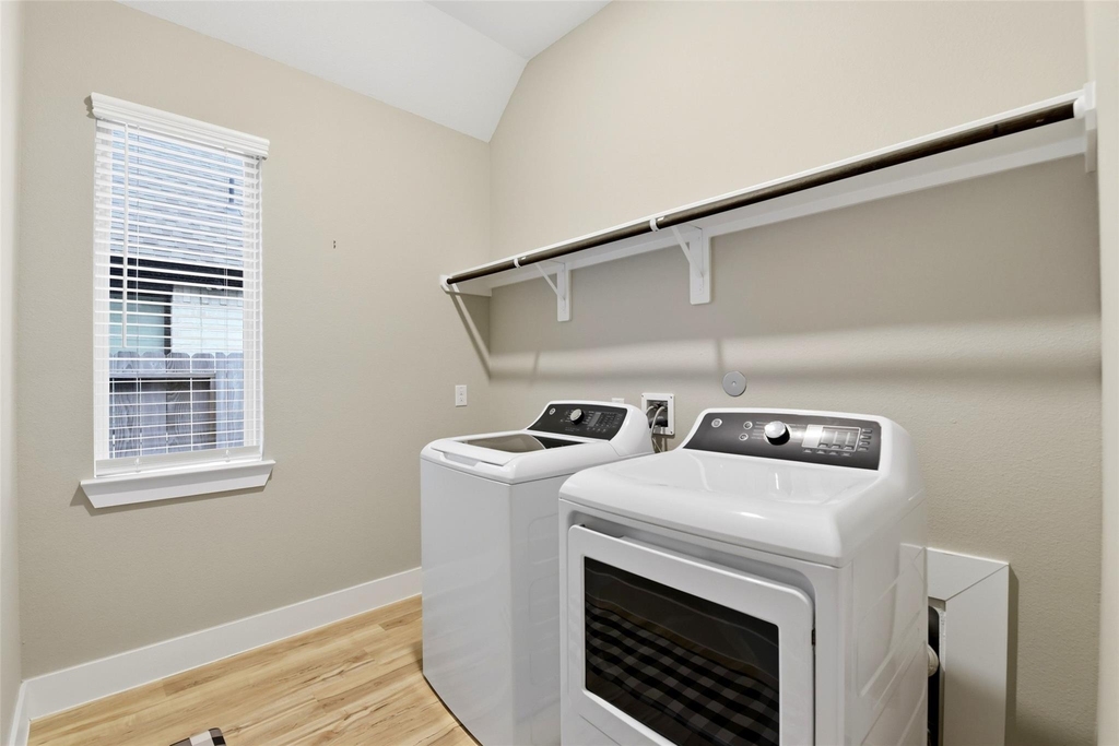 808 808 Marisol Bay Drive - Photo 35