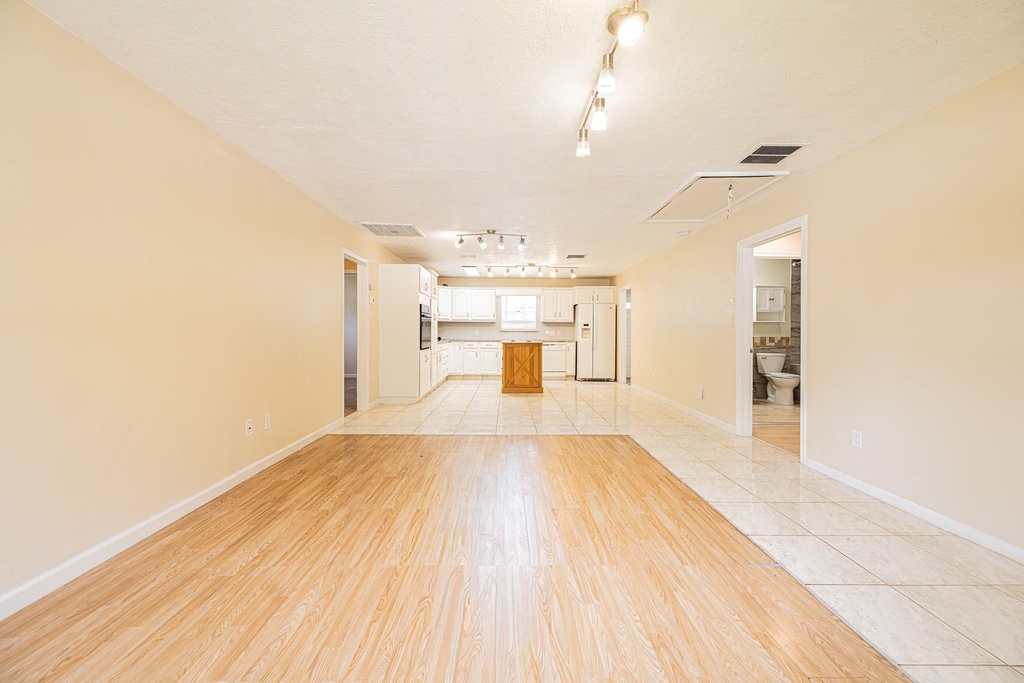 4113 Edison Street - Photo 3