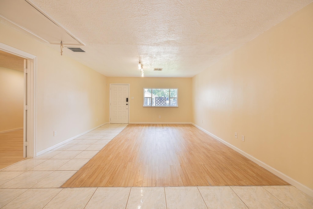 4113 Edison Street - Photo 5