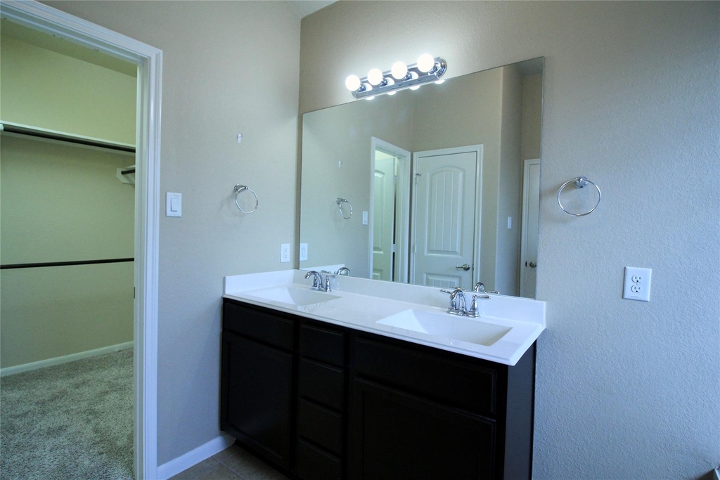 25311 Saddlebrook Ranch Drive - Photo 14