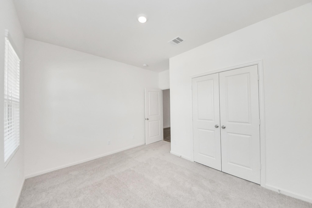 1902 Corsica Creek Lane - Photo 5