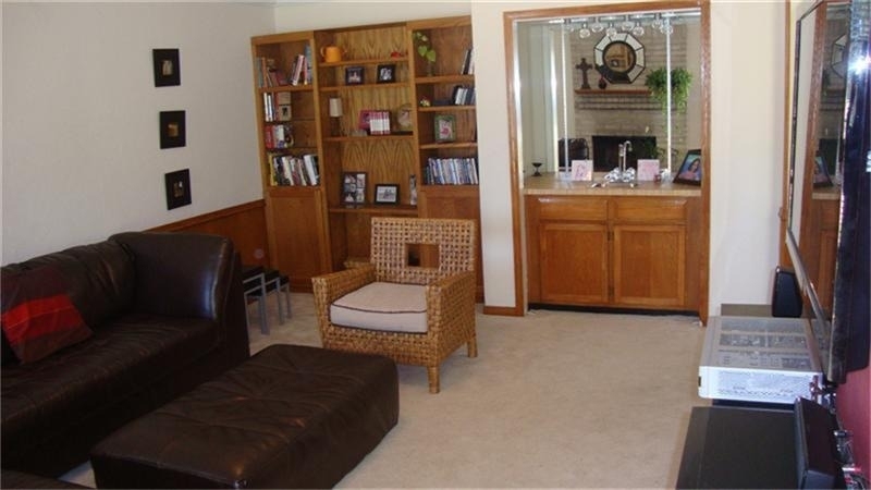 22818 Brafferton Lane - Photo 3