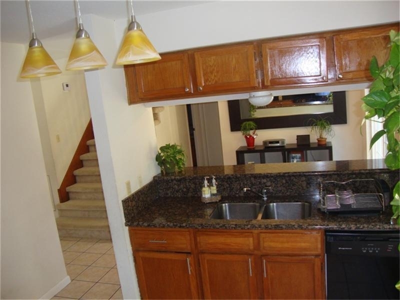 22818 Brafferton Lane - Photo 6