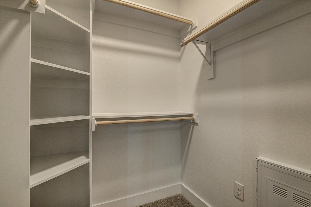 6400 Washington Avenue - Photo 5