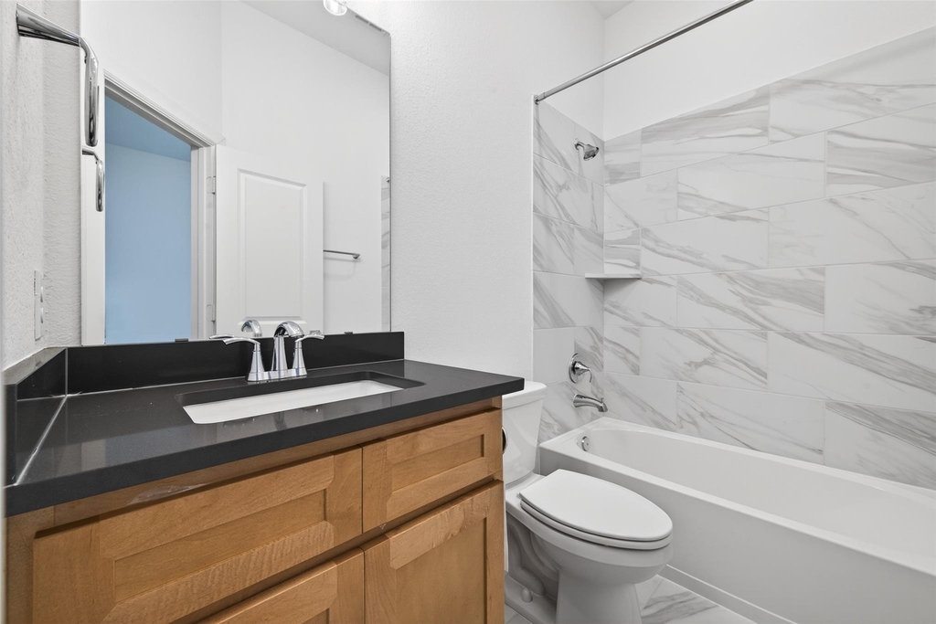 211 Amaranth Way - Photo 8