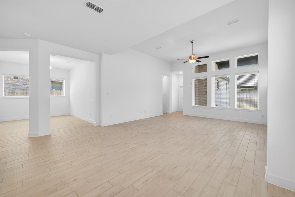 211 Amaranth Way - Photo 11