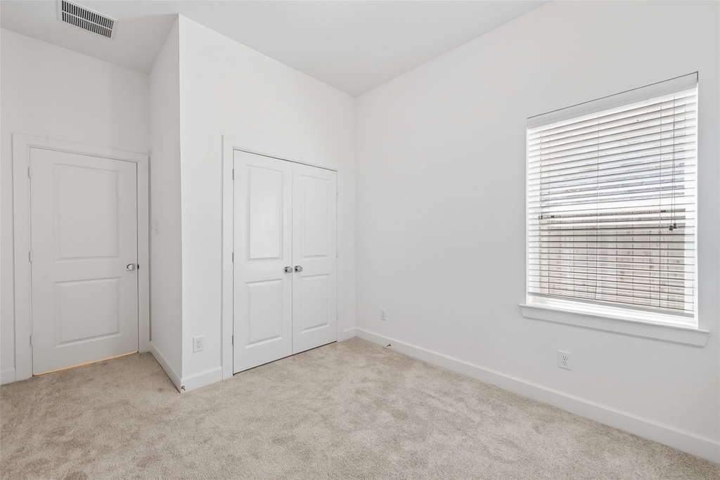 211 Amaranth Way - Photo 5