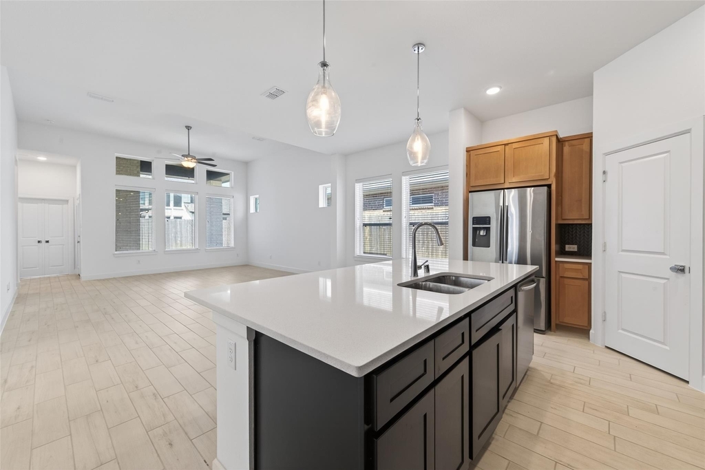 211 Amaranth Way - Photo 17
