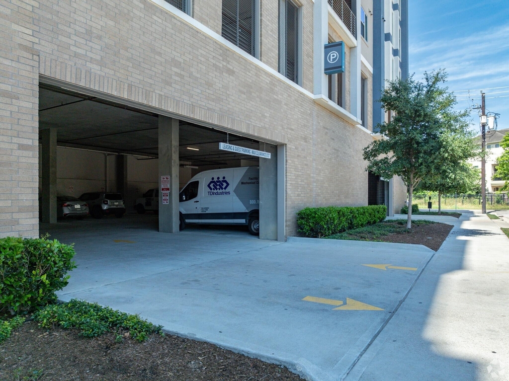 6400 Washington Avenue - Photo 39