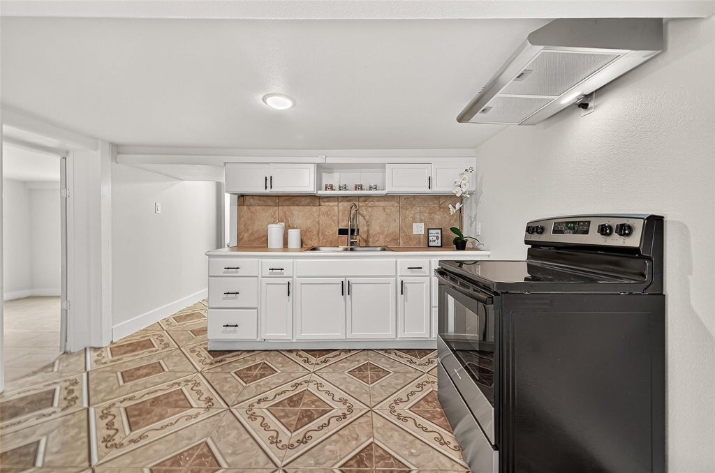 1814 33rd Street - Photo 5