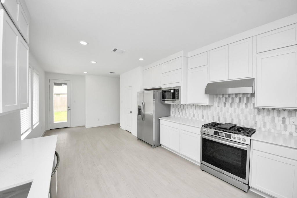 1062 Blue Stone Drive - Photo 27