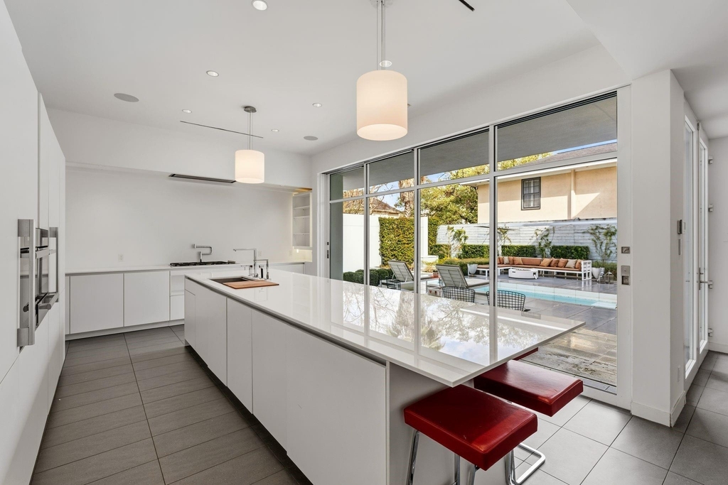 1509 Banks Street - Photo 12