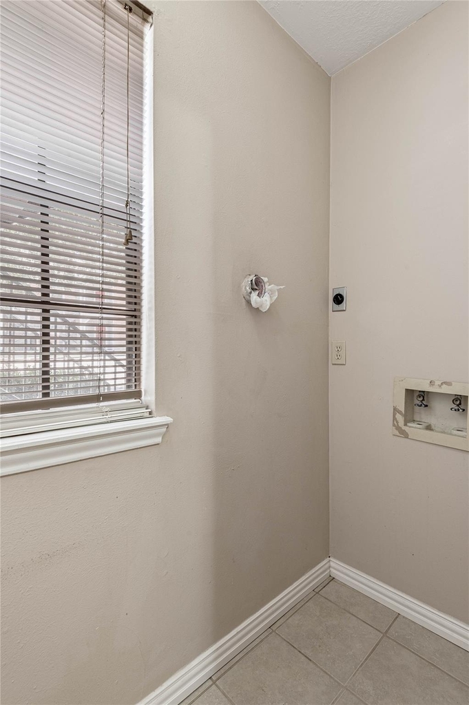 2401 Sycamore Ave - Photo 11