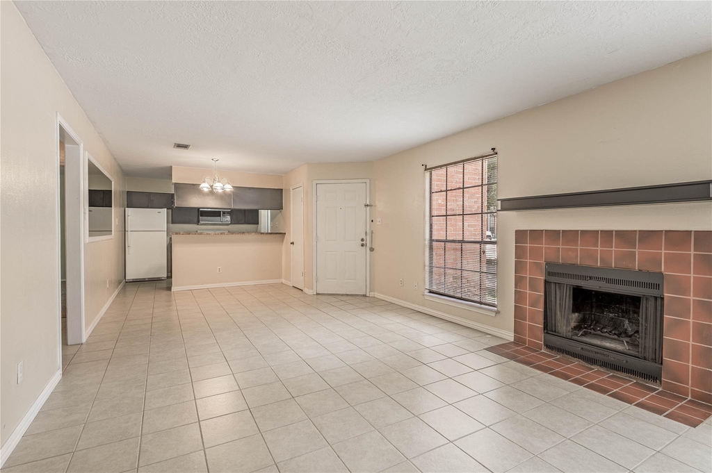 2401 Sycamore Ave - Photo 4
