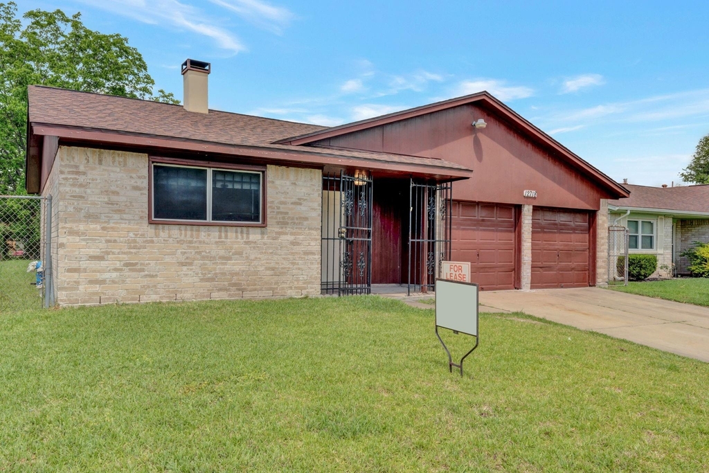 12718 Panay Drive - Photo 2