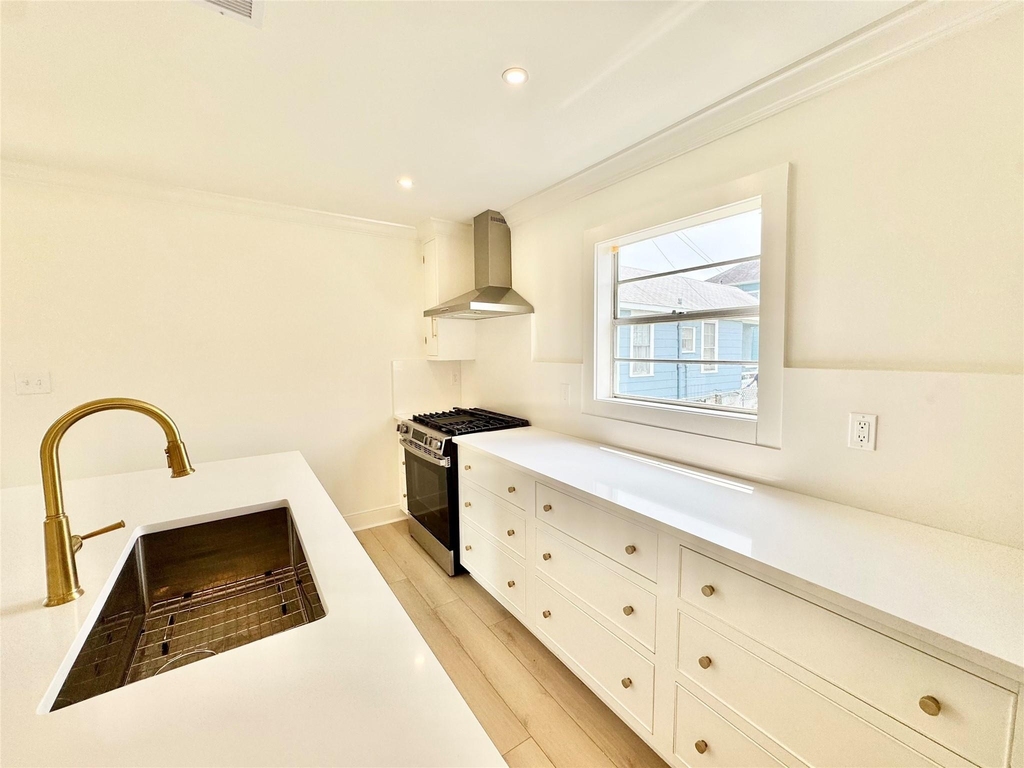 1312 35th Street - Photo 12