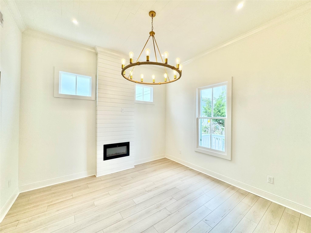 1312 35th Street - Photo 6
