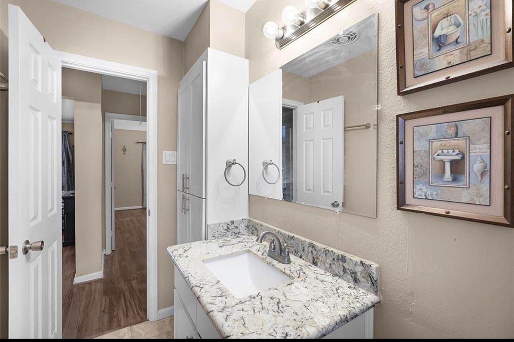 8534 Dillon Street - Photo 2