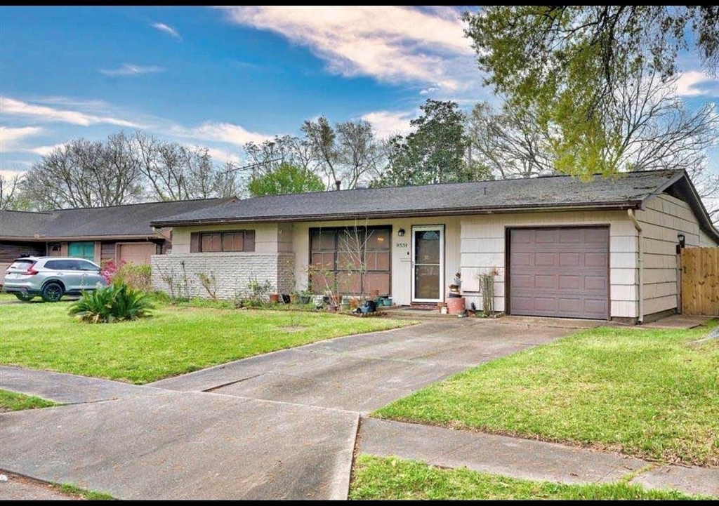 8534 Dillon Street - Photo 0