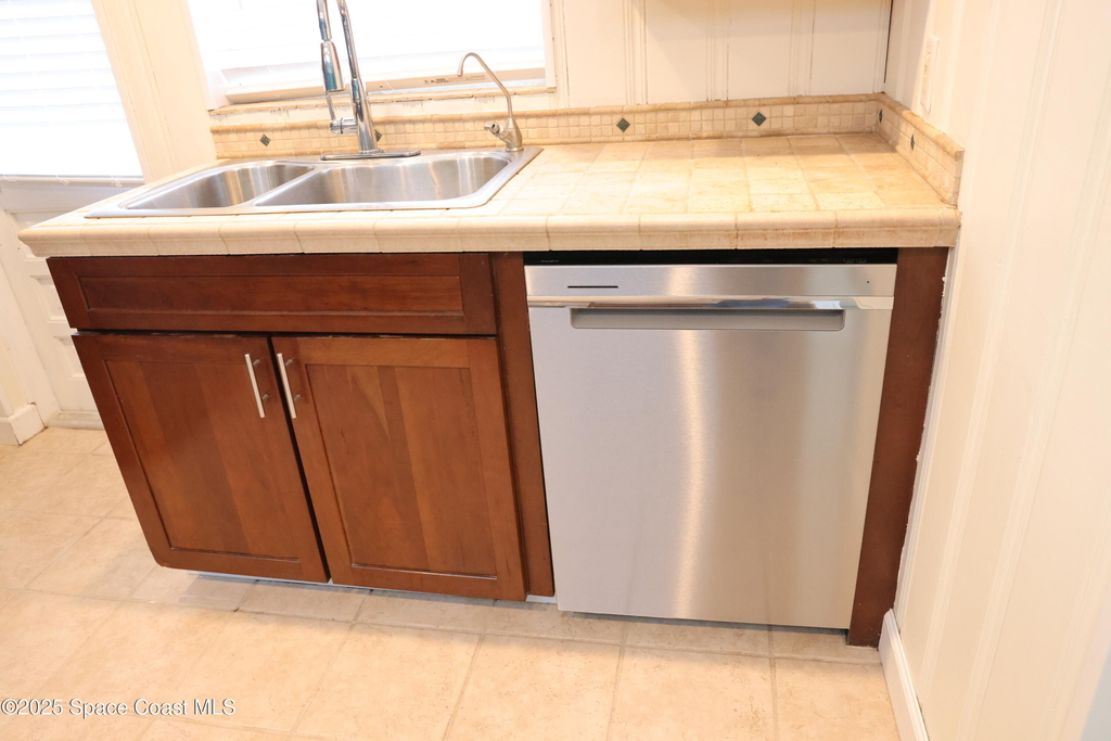 1100 Pine Street - Photo 7