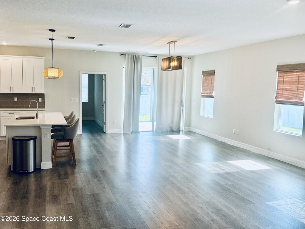 614 Lynbrook Street Nw - Photo 9
