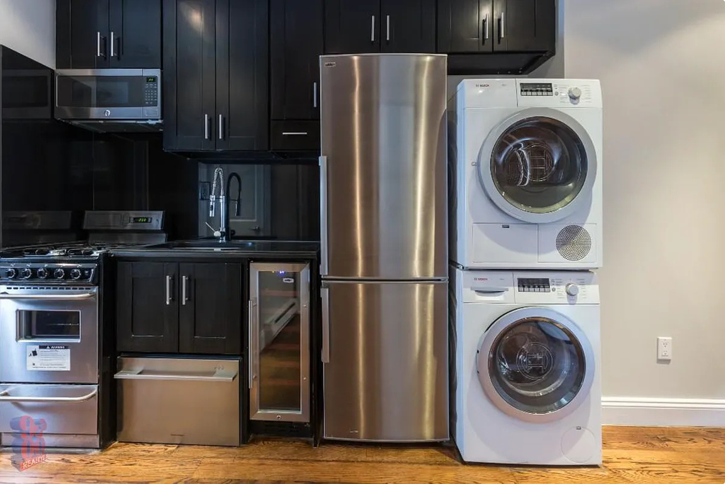 3 Bed West 108th Street - Photo 1