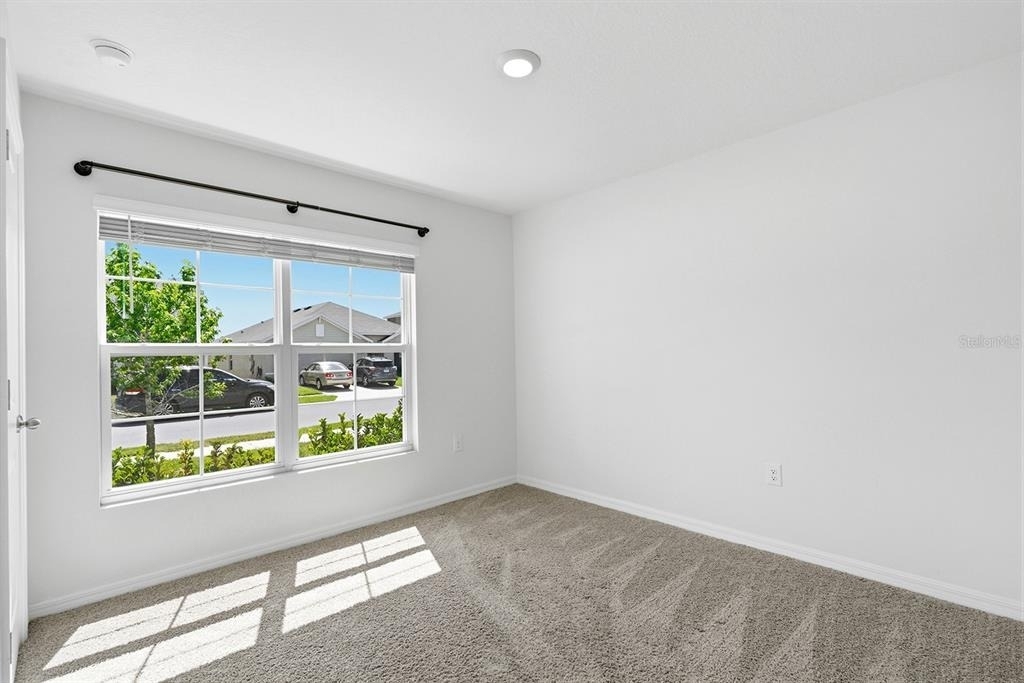 13196 Golden Lime Avenue - Photo 9
