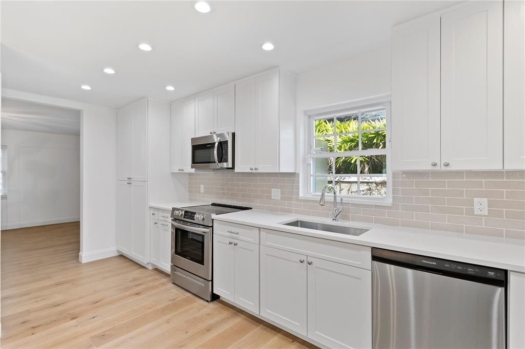 4704 W Brookwood Drive - Photo 19