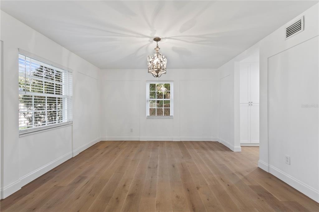 4704 W Brookwood Drive - Photo 4