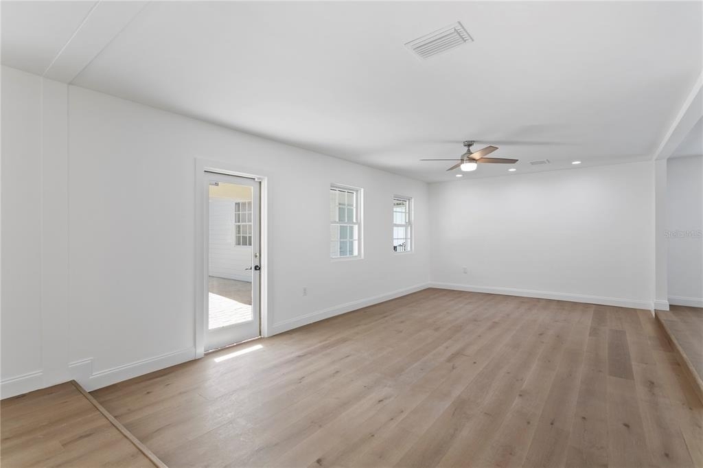 4704 W Brookwood Drive - Photo 11