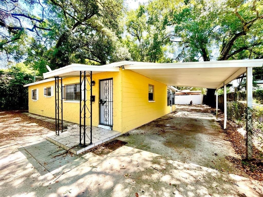 1003 E 22nd Avenue - Photo 1