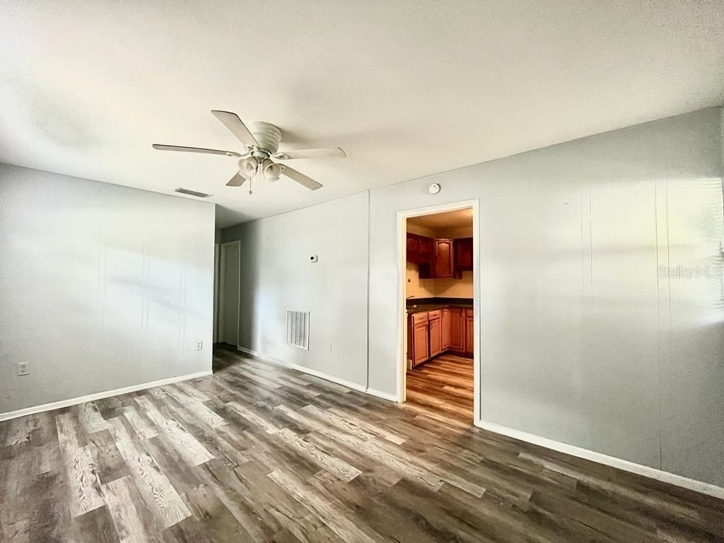 1003 E 22nd Avenue - Photo 3