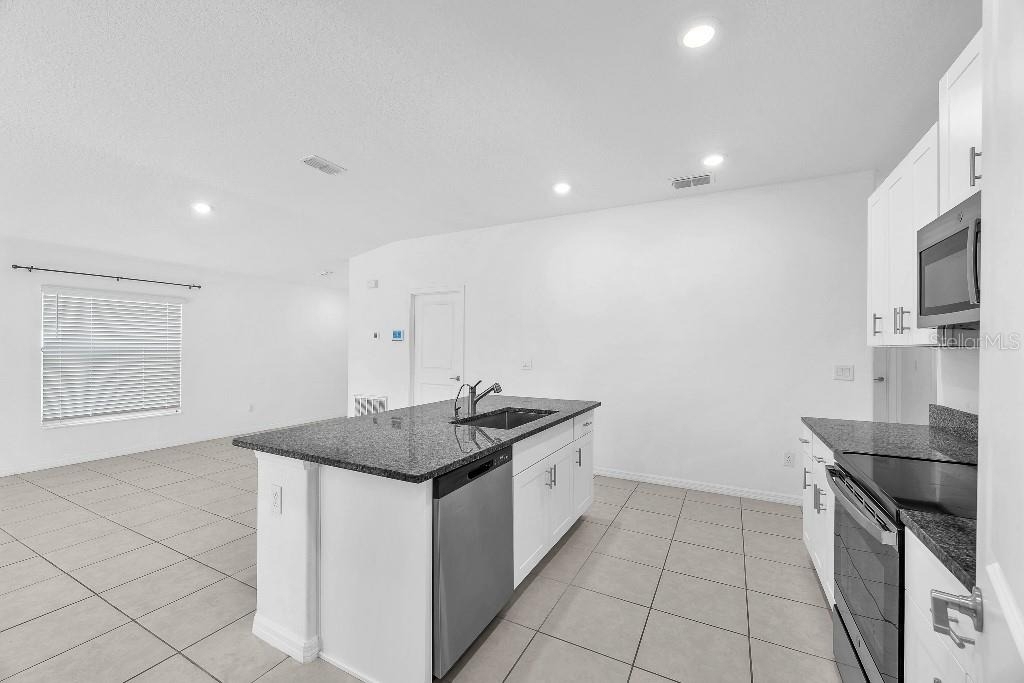 5518 Blue Azure Drive - Photo 14