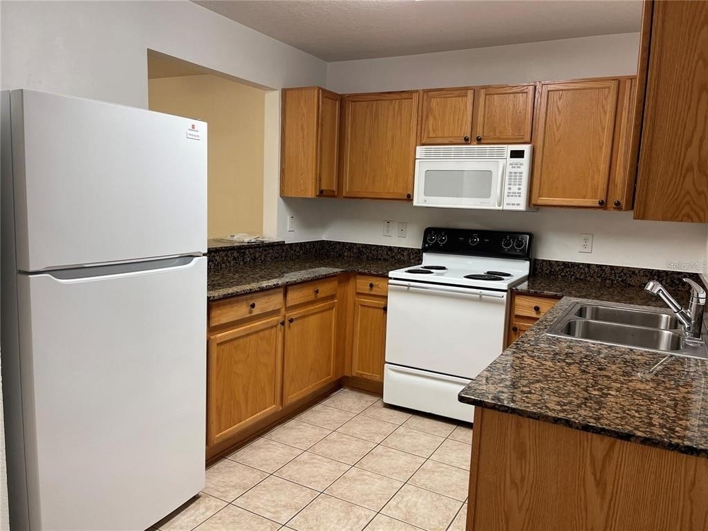 10806 Brickside Court - Photo 7