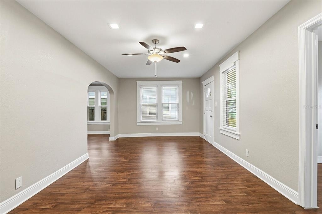 203 W Emma Street - Photo 5
