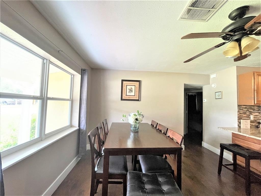 5106 104th Street N - Photo 6