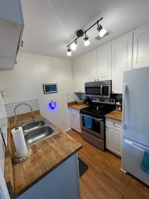 11707 North Drive - Photo 4