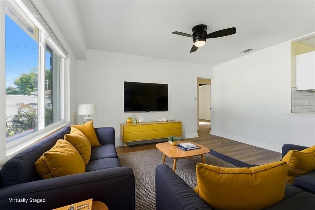 7005 N Duncan Avenue - Photo 2